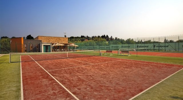 Tennis club IV